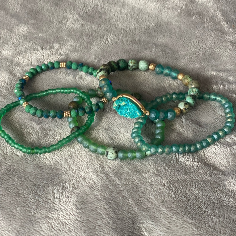 Stretch stack bracelets - Picture 6 of 6